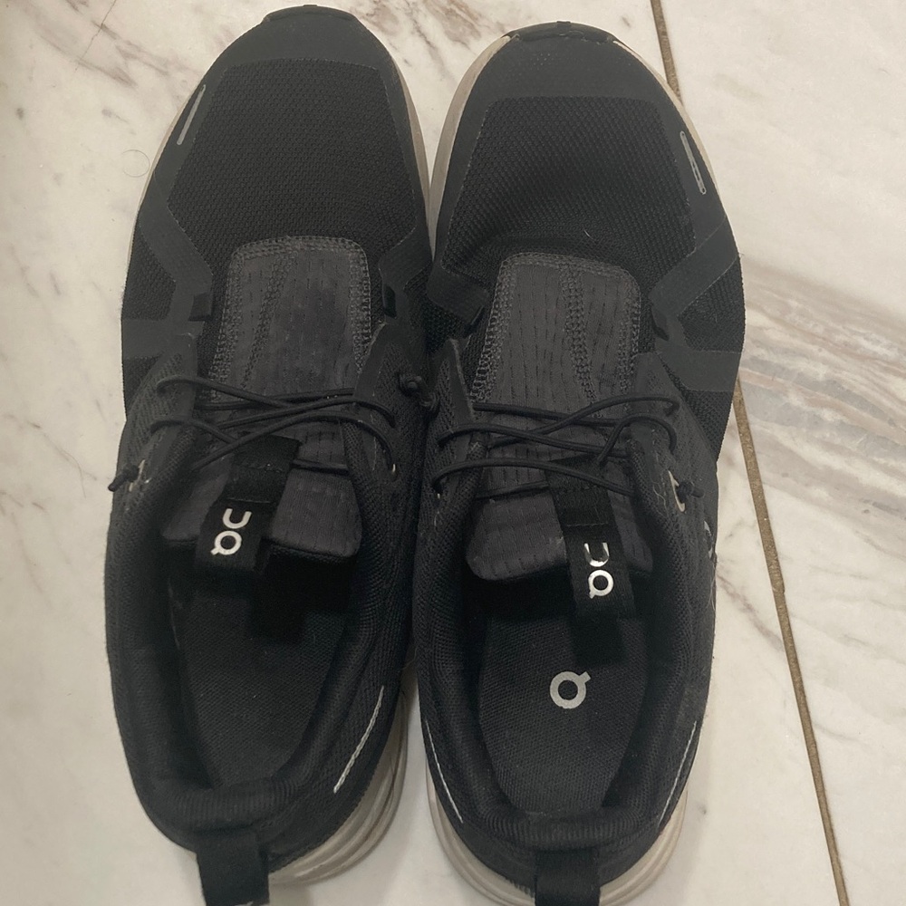 On Running Men's Black and Gray Athletic Shoes - Picture 12 of 16